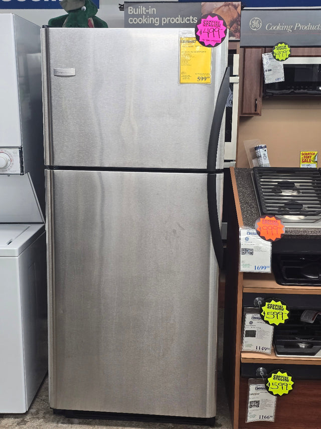 Reconditioned Frigidaire 20.5 Cubic Feet Top Mount Refrigerator FRT1S6ESK9