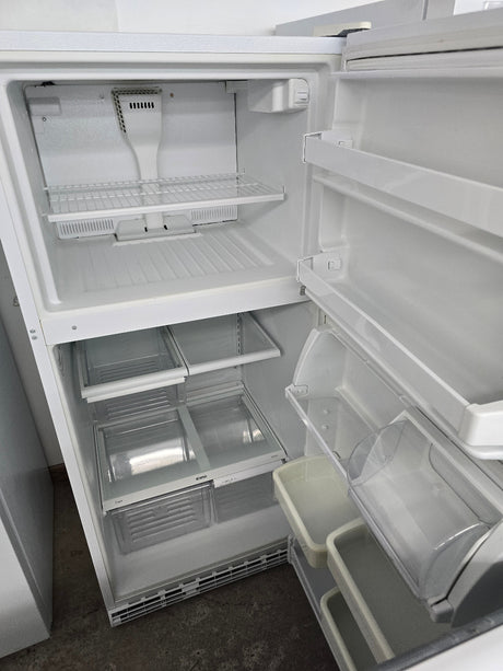 Reconditioned Kenmore Top Mount Refrigerator 106.64942401