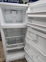 Reconditioned Gibson Top Mount Refrigerator 16.5 Cubic Feet GRT17G4BW1