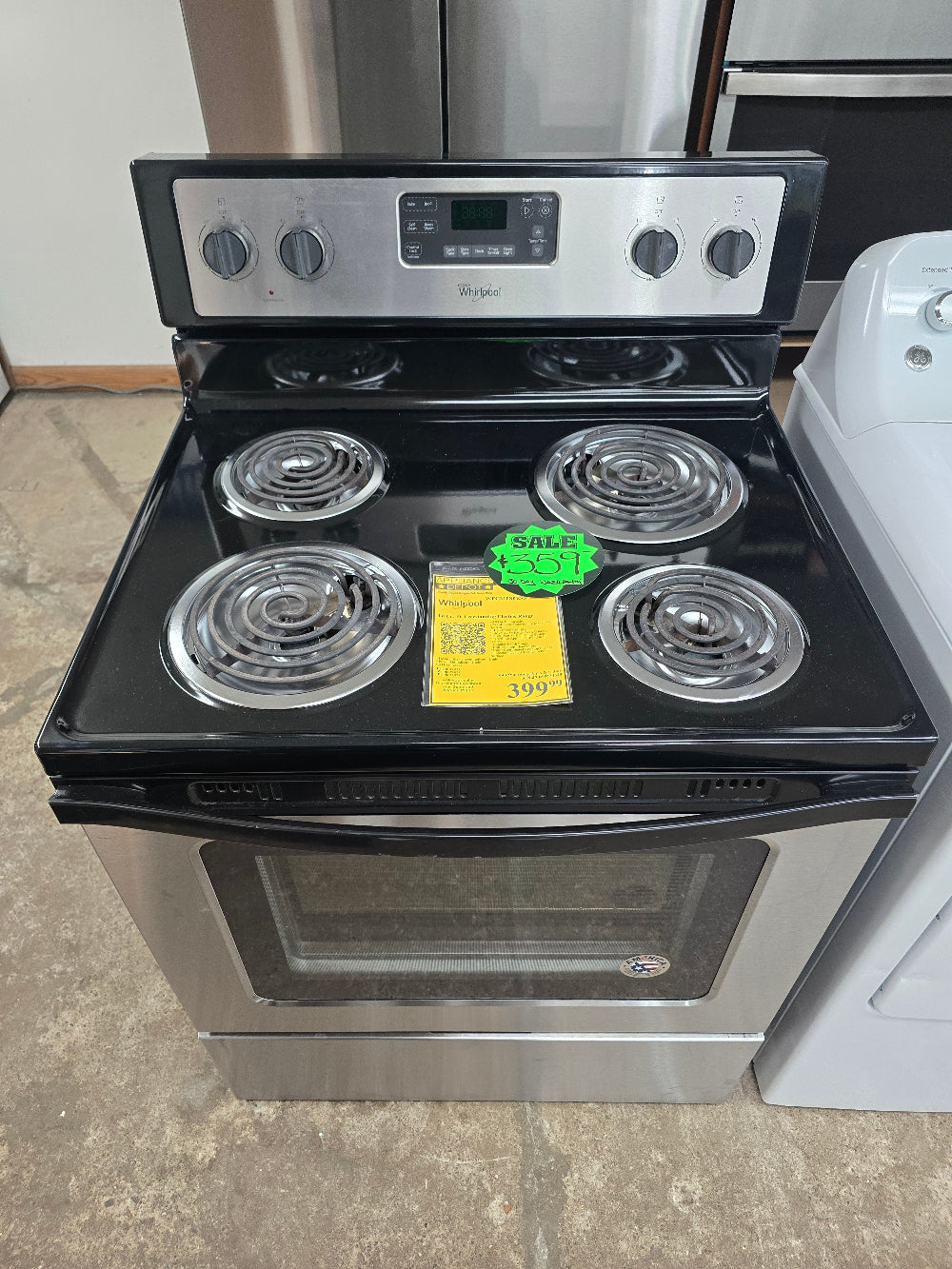 Reconditioned Whirlpool 4.8 Cu. Ft. Freestanding Electric Range WFC310S0ES3