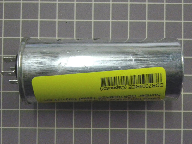 Capacitor D2507-310