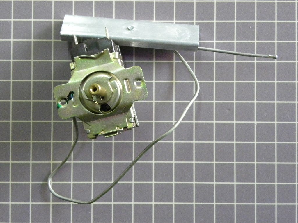 Temperature Control/Thermostat 216260300