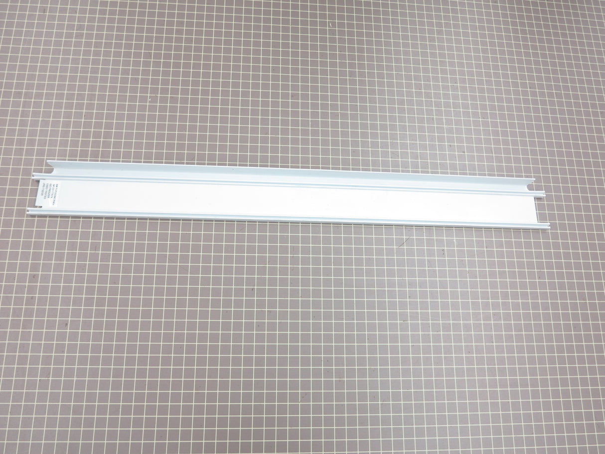 Door Shelf Front Rail (25 X 3/4" X 2 5/8") WR17X11407