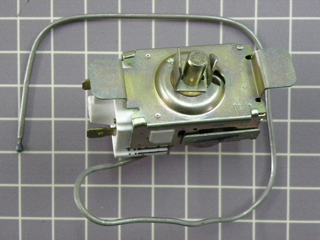 Temperature Control/Thermostat 67001046