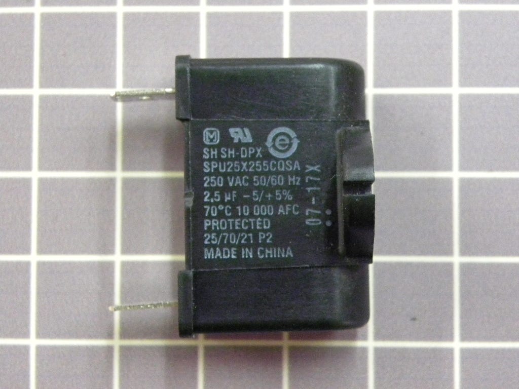 GE Dehumidifier Motor Capacitor (2.5UF) AHM30LKG1