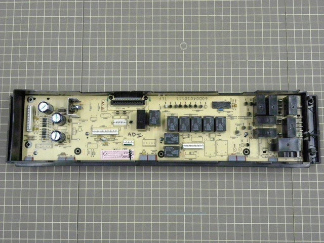 Microcomputer 8301991