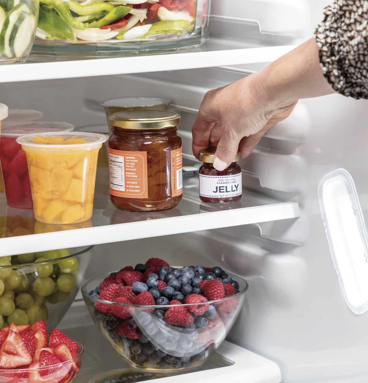GE 21.8 Cu. Ft. Counter-Depth Fingerprint Resistant Side-By-Side Refrigerator GZS22IYNFS