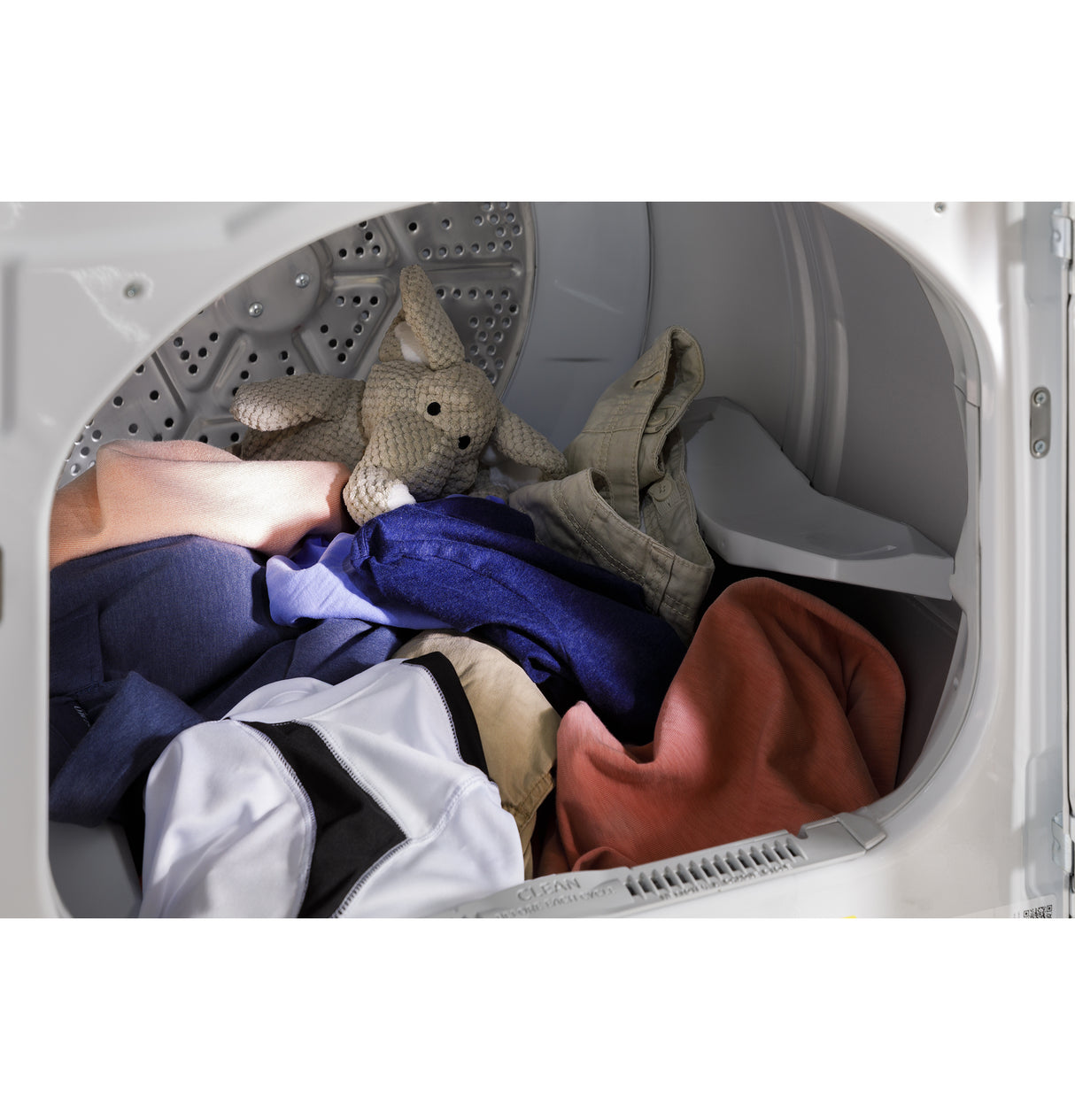 GE® 7.4 cu. ft. Capacity Electric Dryer with Up To 120 ft. Venting and Sensor Dry GTD58EBPVDG