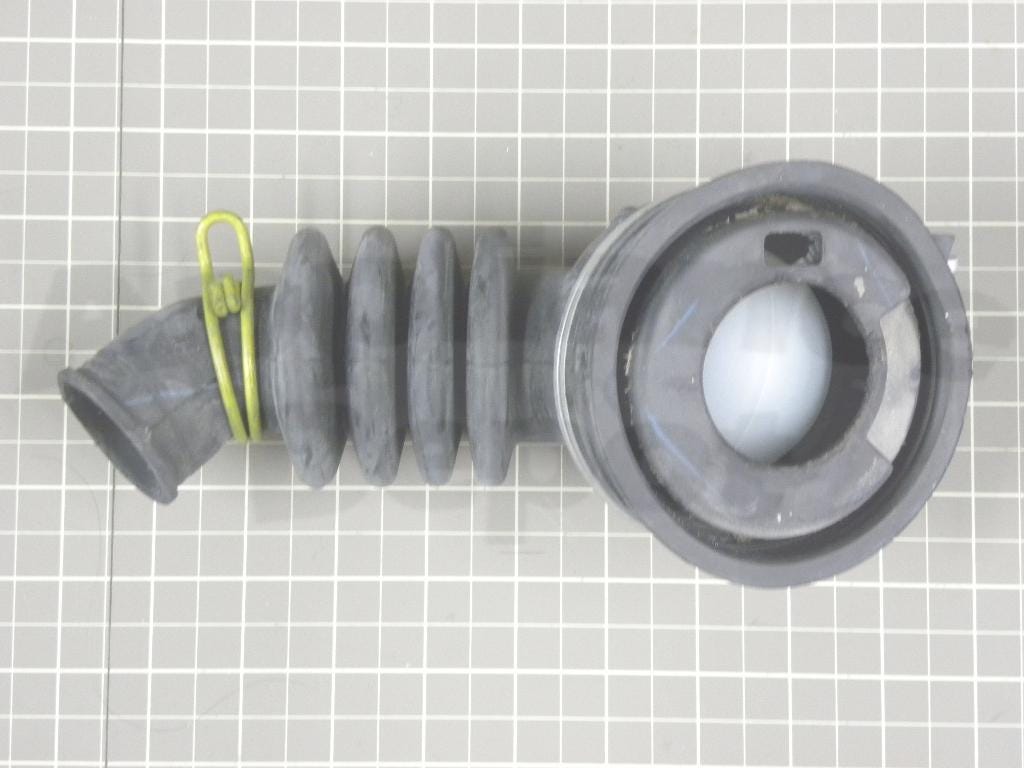 Pump to Tub Hose 8181732