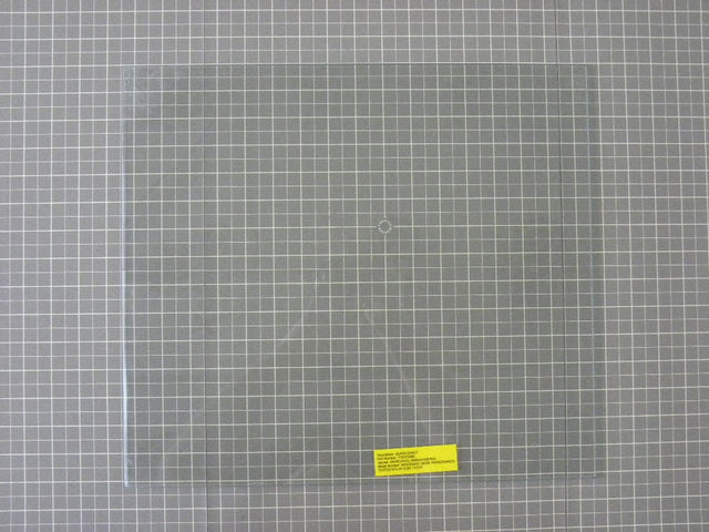 Shelf Glass (17" x 15 1/8") Y10370066