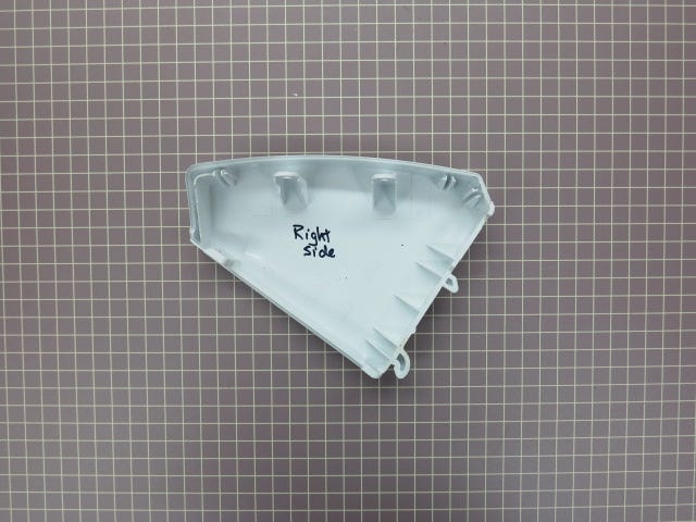 Control Panel End Cap (RH) (No Clip) 8566032