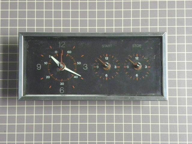 Clock 5301325730