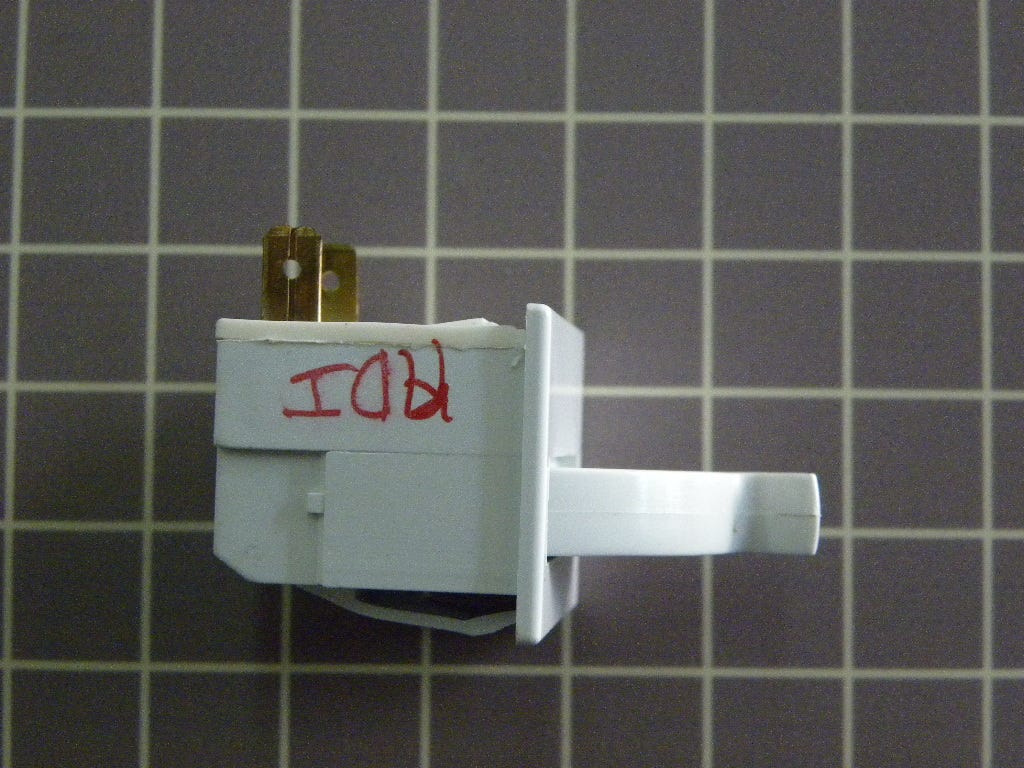 Light Switch C3680310