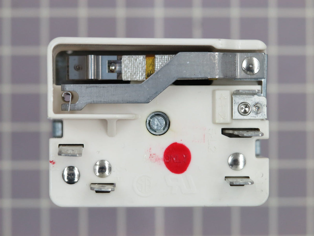 Surface Element Switch (8.9-11.0A) 318293831