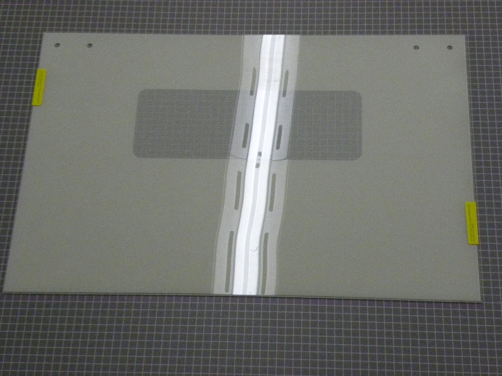 Door Glass WB57T10005