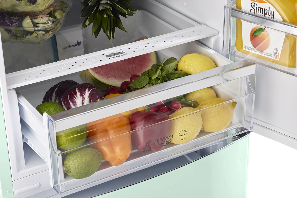 Classic Retro 23.6 in 11.7 cu. ft. Frost Free Retro Bottom Freezer Refrigerator in Summer Mint Green, ENERGY STAR UGP-340L LG AC