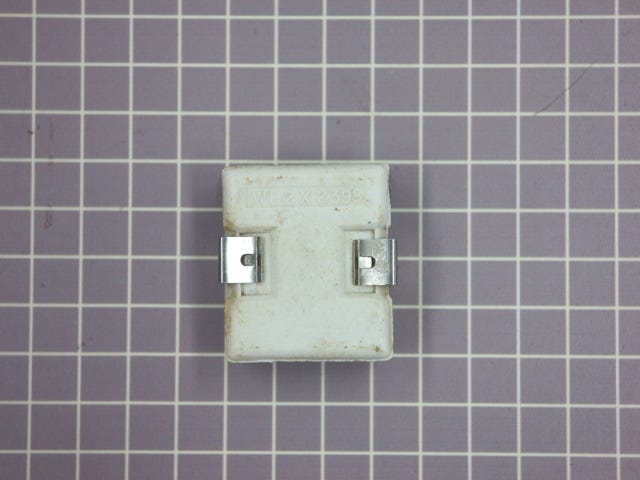 Cement Insulator WB2X2398