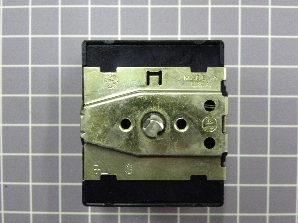 Selector Switch Y703673