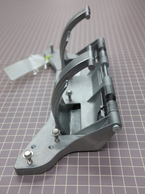 Hinge 4775ER2002A