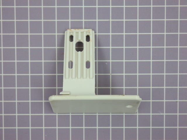 End Cap (LH) WB7X7336