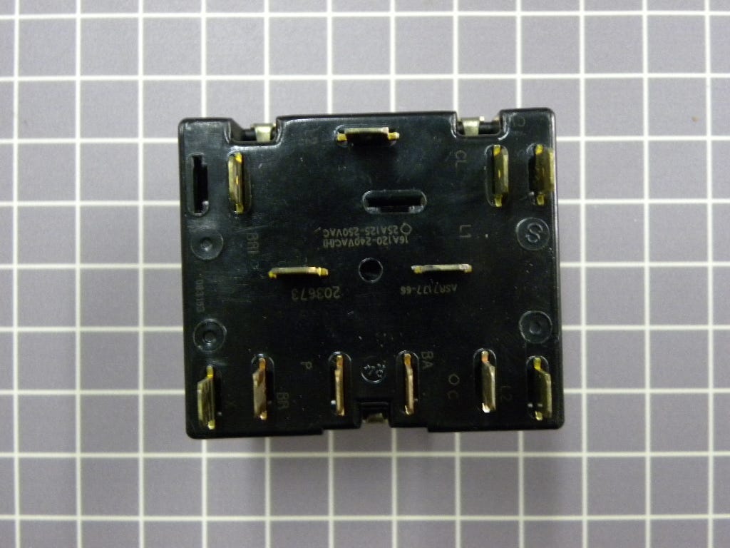 Selector Switch Y703673