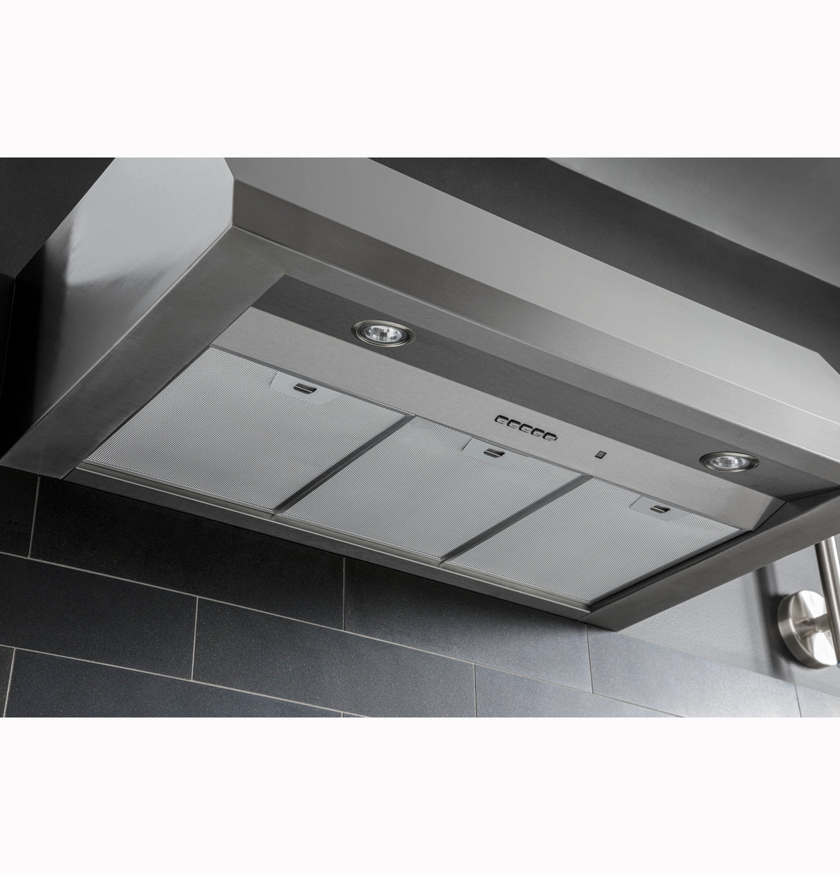 GE 30" Commercial Style Hood UBW30YIEWSS