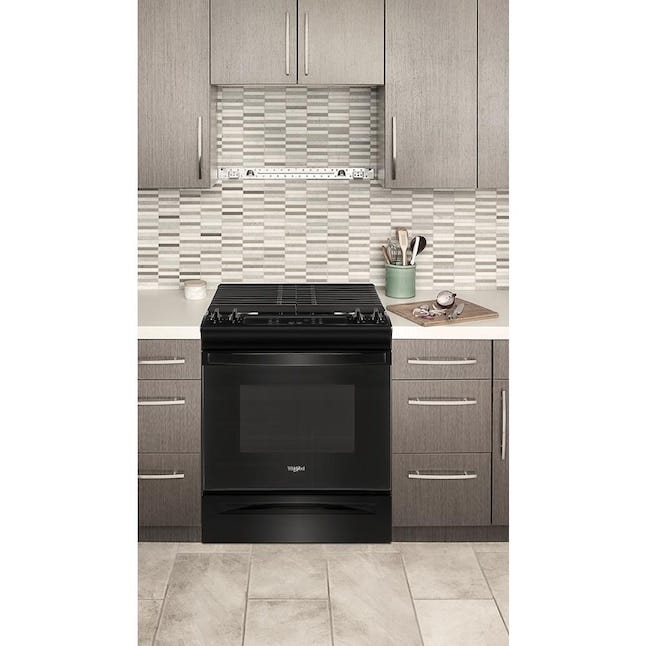 5.0 Cu. Ft. Whirlpool Gas Range with Frozen Bake Technology WEG515S0LB