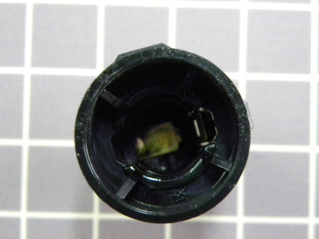 Light Socket WR2X9561