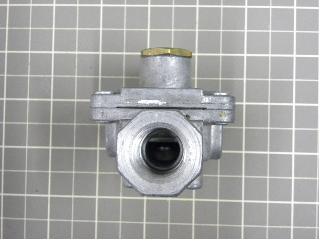 Gas Pressure Regulator Y04100249