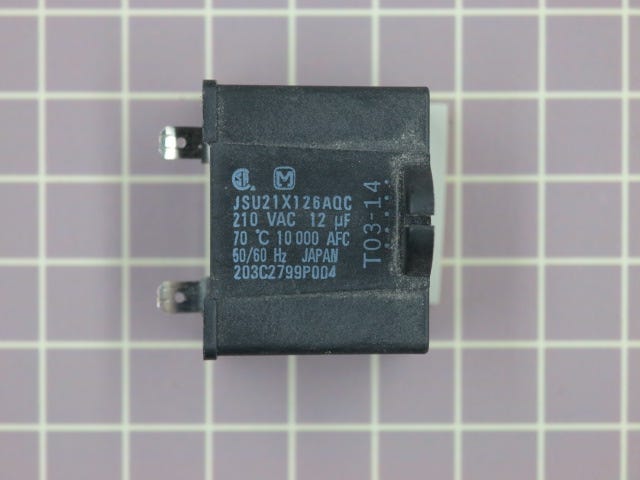 Capacitor WR62X79