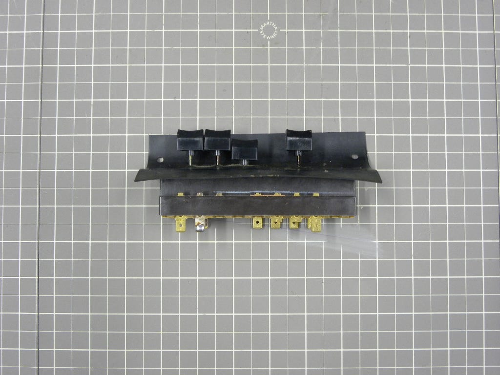 Push Button Switch 8316437