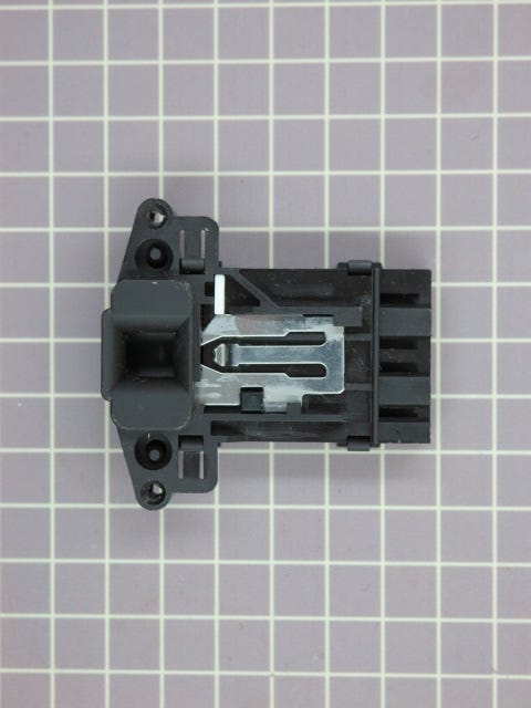 Center Door Switch 6601ER1001B