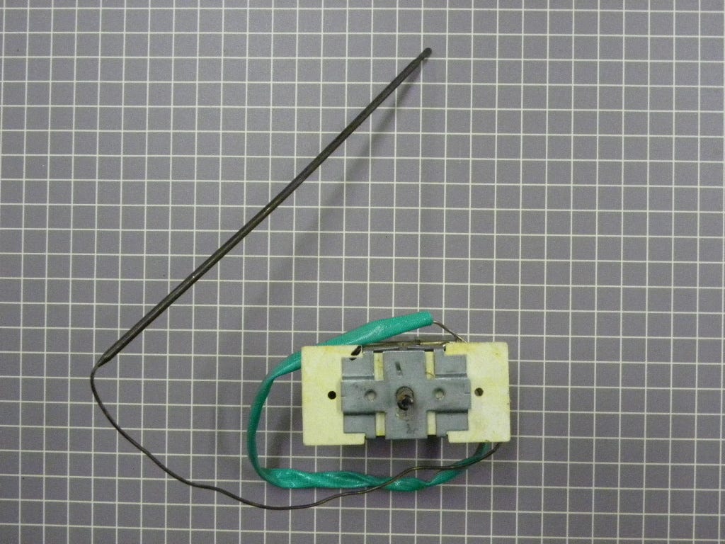 Thermostat Y703674