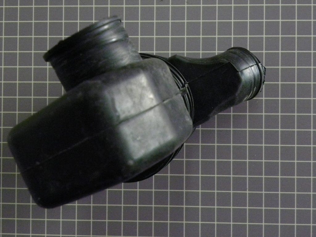Tub to Pump Hose 131784700