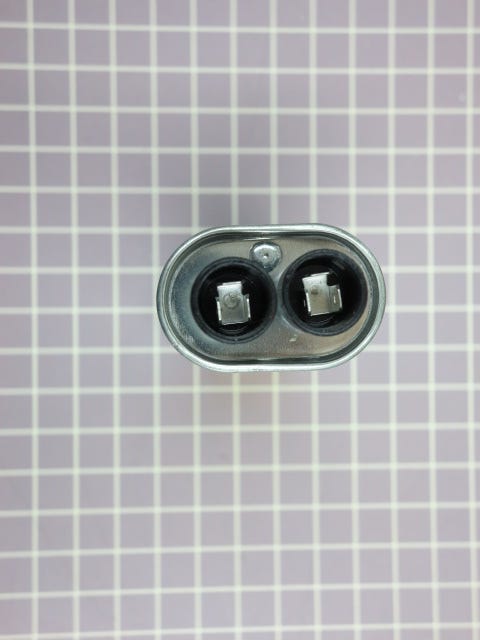 Capacitor 0CZZW1H004C