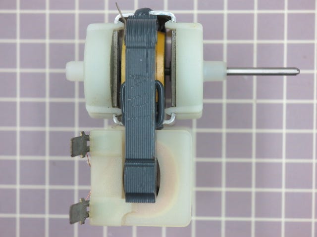 Fan Motor (LH Plugs) WR60X190