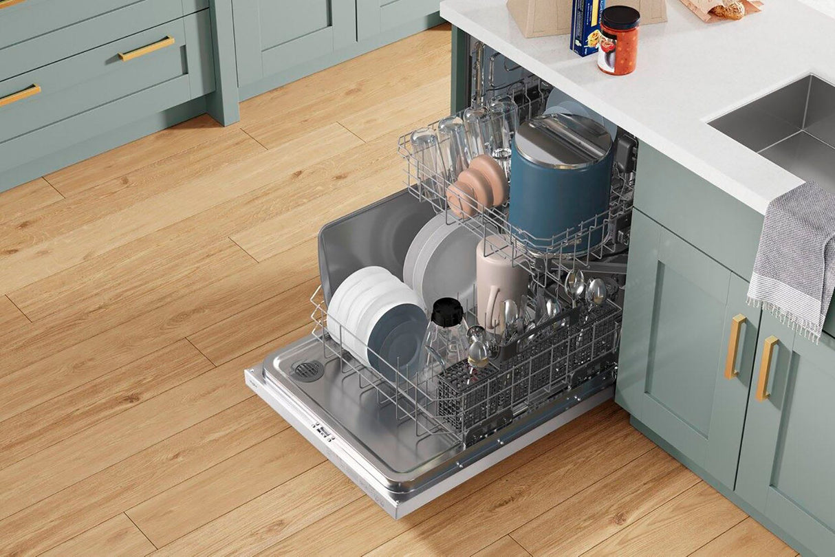 Whirlpool Large Capacity Dishwasher with Tall Top Rack WDT740SALW