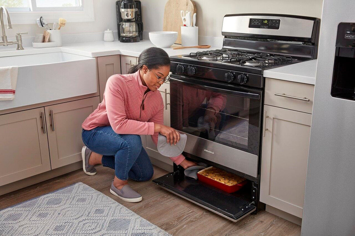 Amana 30-inch Gas Range with Bake Assist Temps  AGR6303MMS
