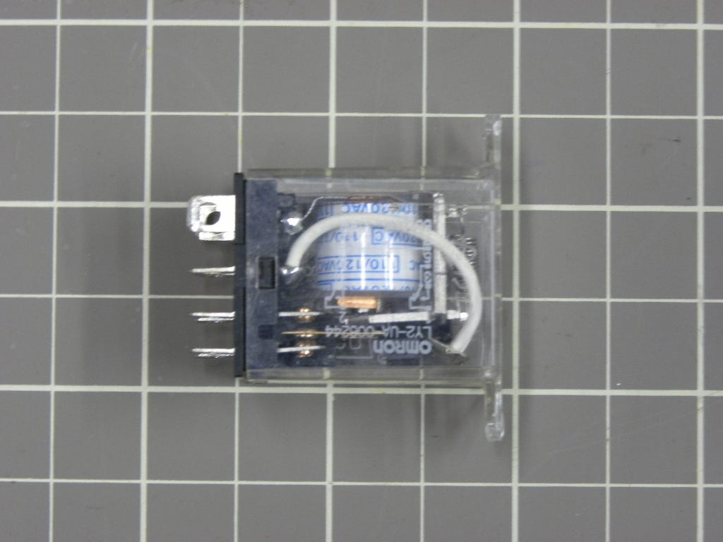 Relay 697811
