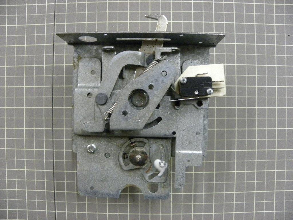 Caloric Range Door Latch ASM 31720201