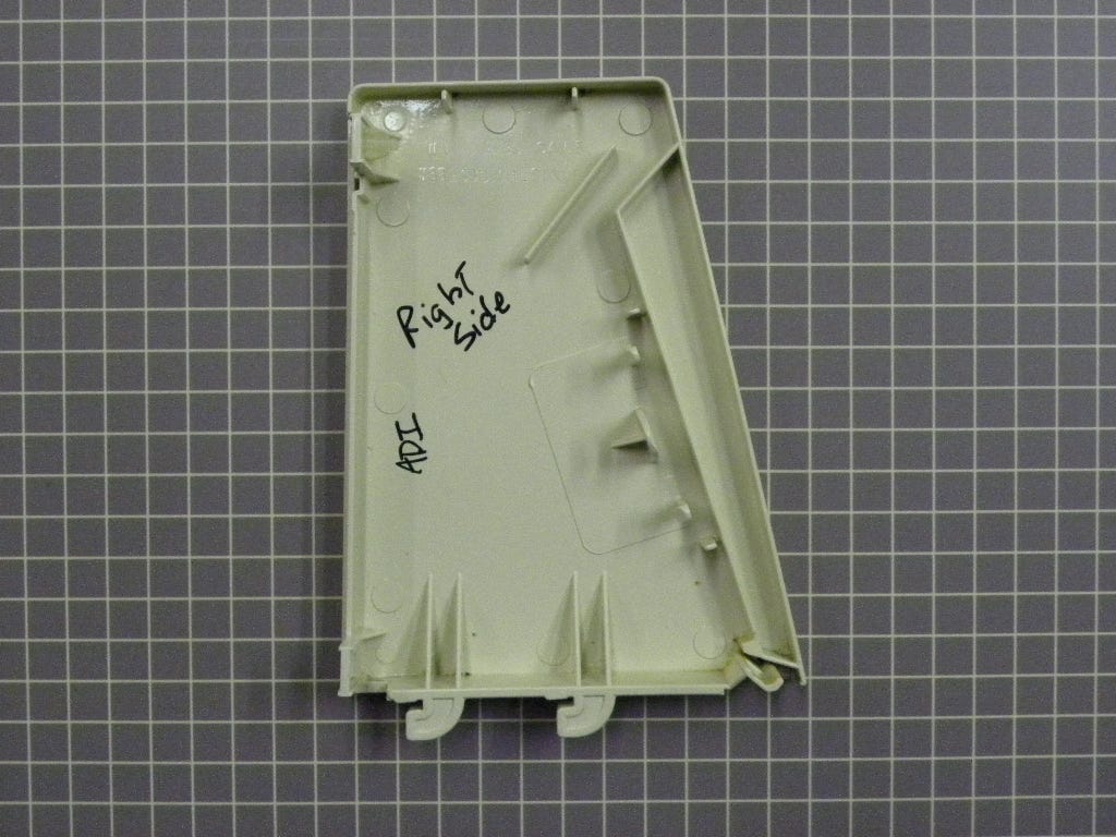 End Cap RH (Almond) 388210