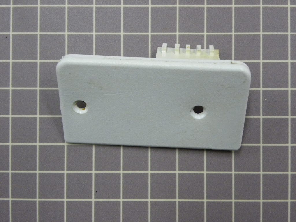 End Cap RH WB07K0266