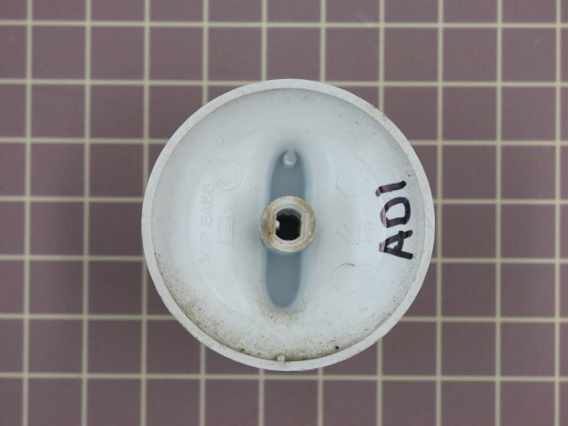Surface Knob 8053824