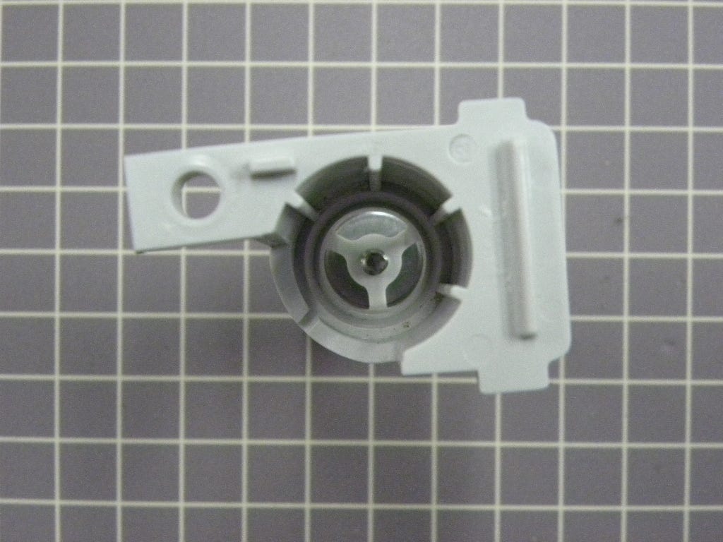 GE Dishwasher Center Spray Hub WD12X10066