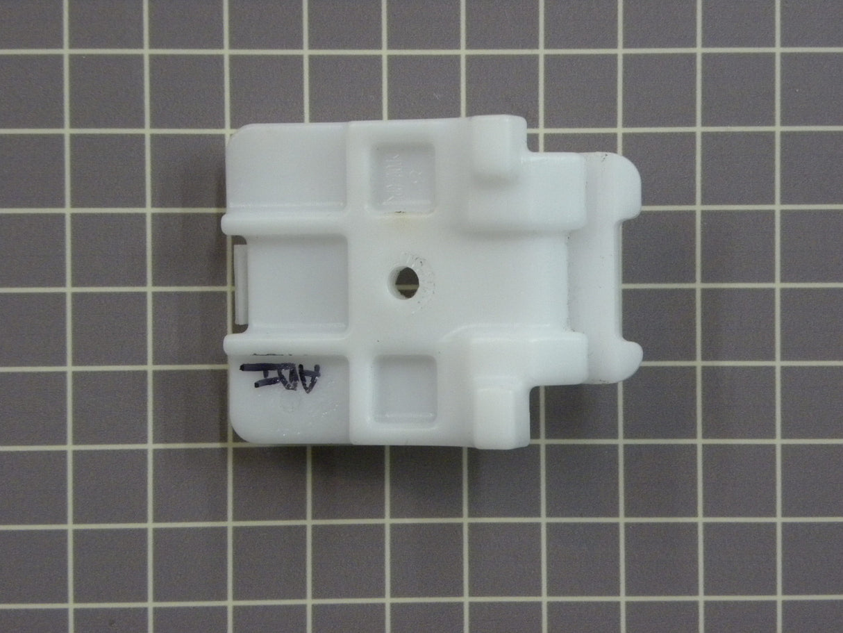 Plastic Hinge 22004095