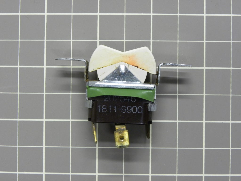 Switch Y702546