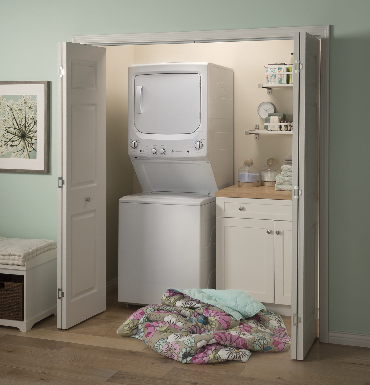 GE Unitized Spacemaker 3.8 cu. ft. Capacity Washer with Stainless Steel Basket and 5.9 cu. ft. Capacity Long Vent Electric Dryer GUV27ESSMWW