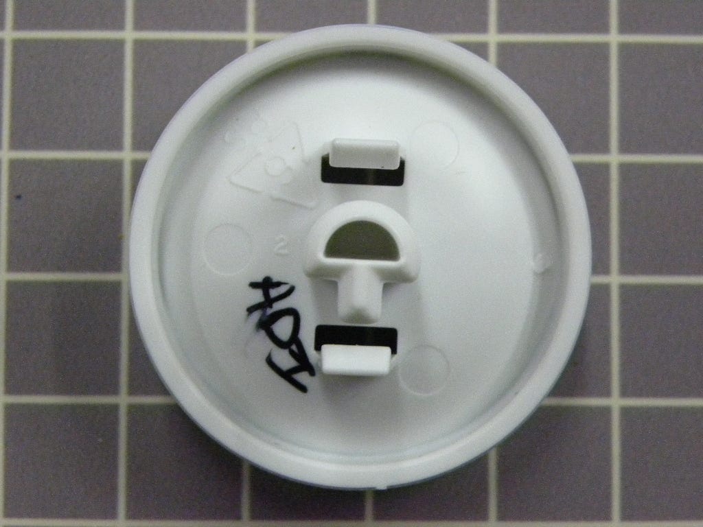 Knob 67002735