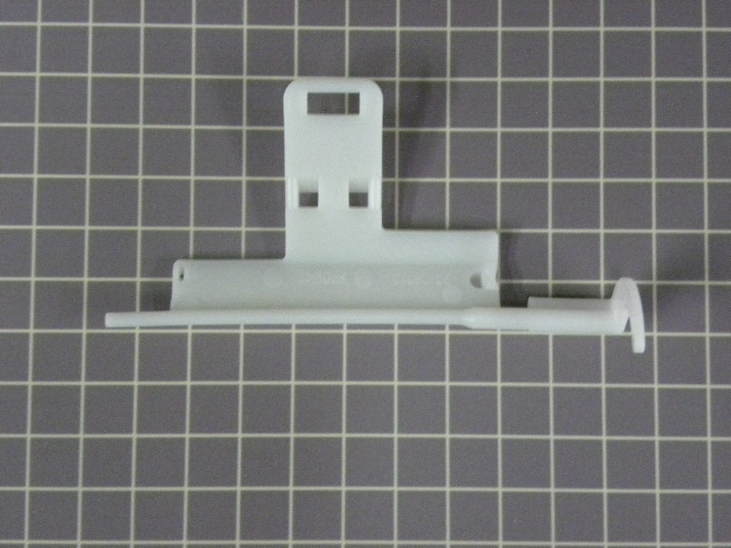 Dispenser Door Crank WR17X10706