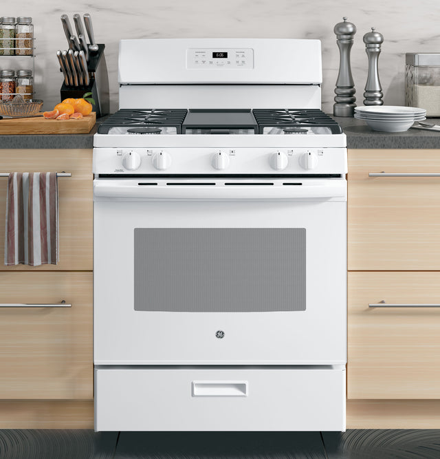 GE 30" Free-Standing Gas Range JGBS66DEKWW